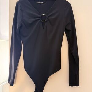 Abercrombie & Fitch Black Long-Sleeve Ring-Front Bodysuit